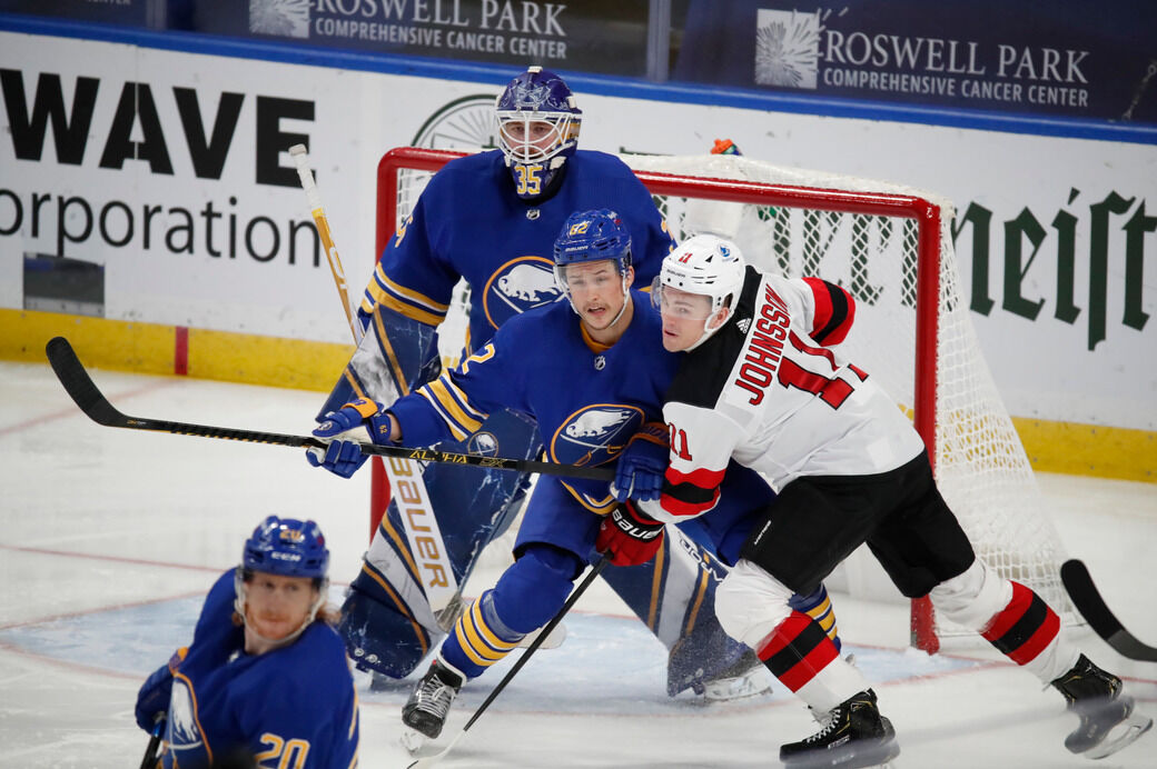 Sabres fall to Devils 6-3